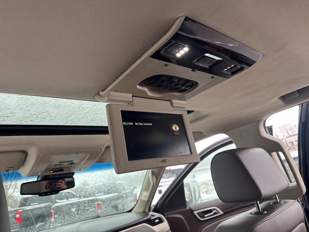 Used 2015 GMC Yukon XL Denali w/ Premium Package image 14