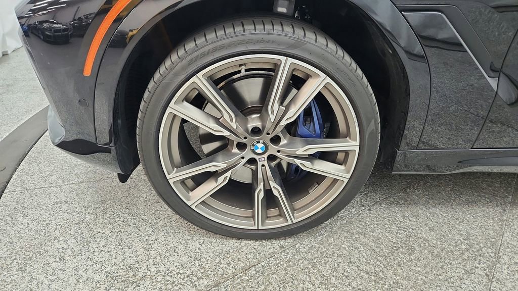 Used 2021 BMW X6 M50i w/ Executive Package AWD/4WD image 14