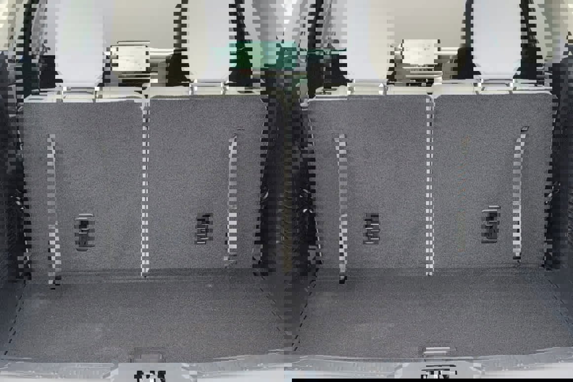 New 2026 Ford Explorer Active w/ Active Comfort Package image 5