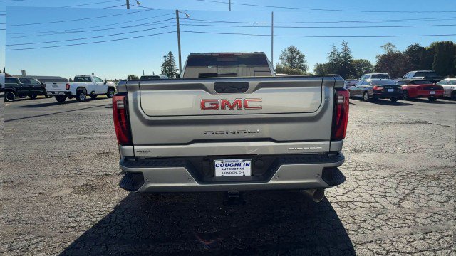 New 2026 GMC Sierra 3500 Denali w/ Denali Reserve Package image 7