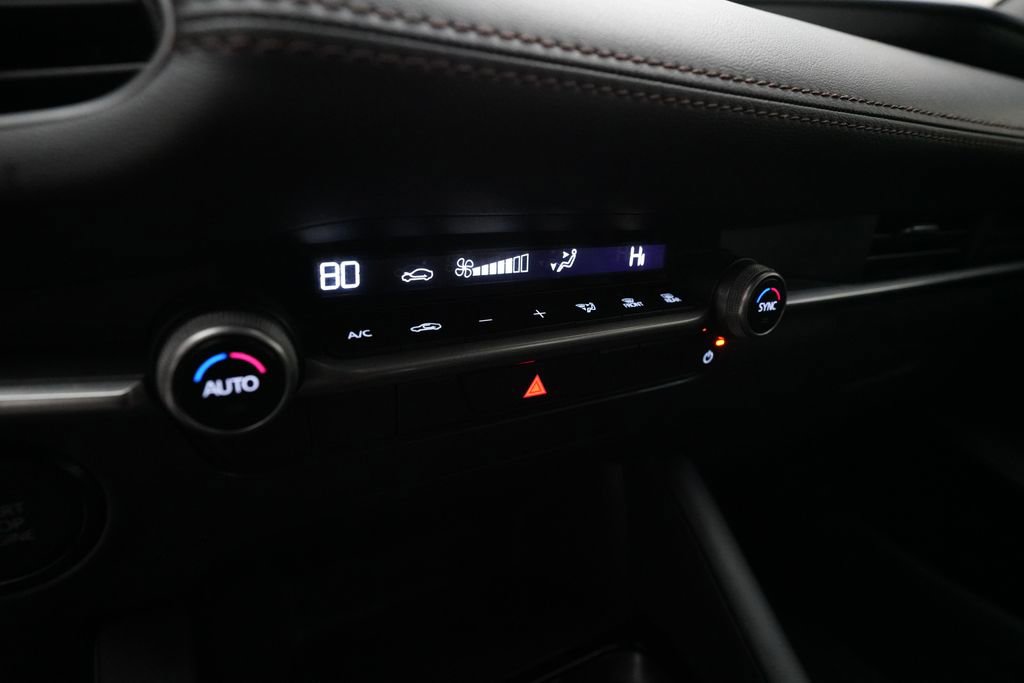 Used 2024 MAZDA MAZDA3 s image 21