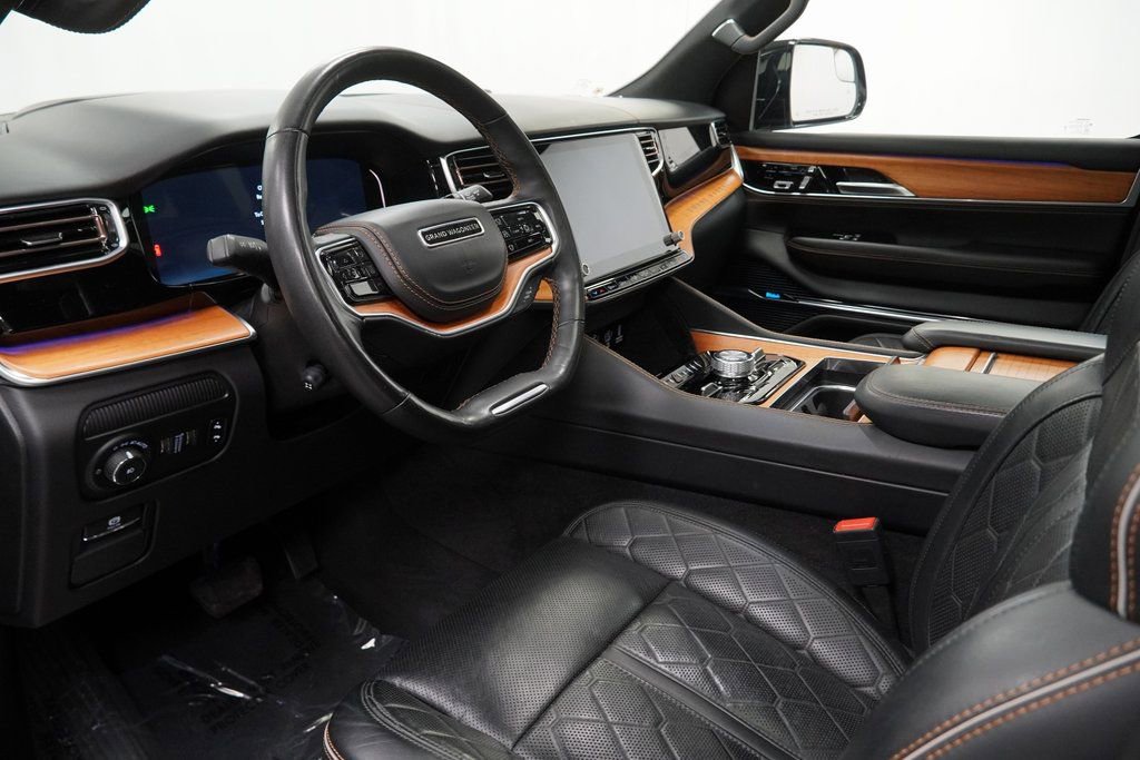 Certified 2024 Jeep Grand Wagoneer Series III w/ Rear Seat Video Group 1 image 20