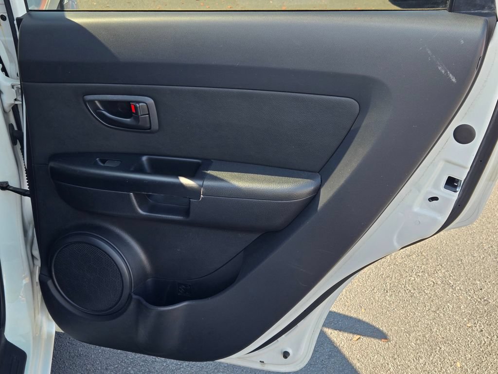 Used 2012 Kia Soul FWD image 12