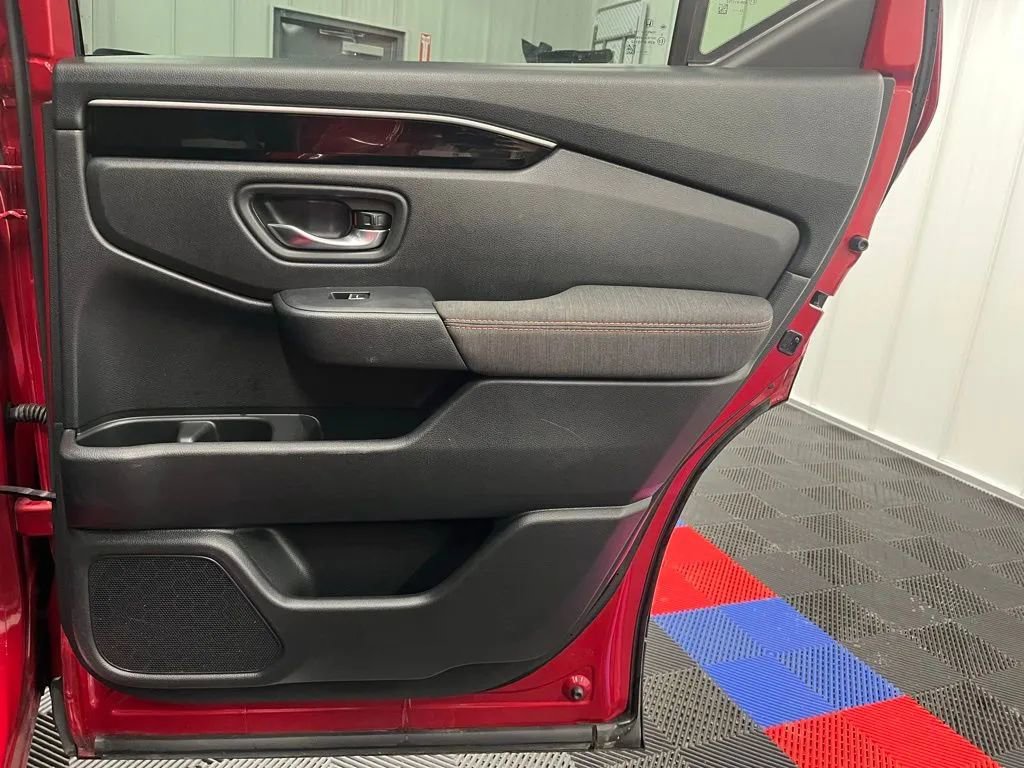 Used 2023 Honda Pilot Sport image 22