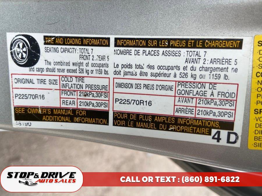 Used 2005 Toyota Highlander 4WD V6 w/ 3rd Row image 19