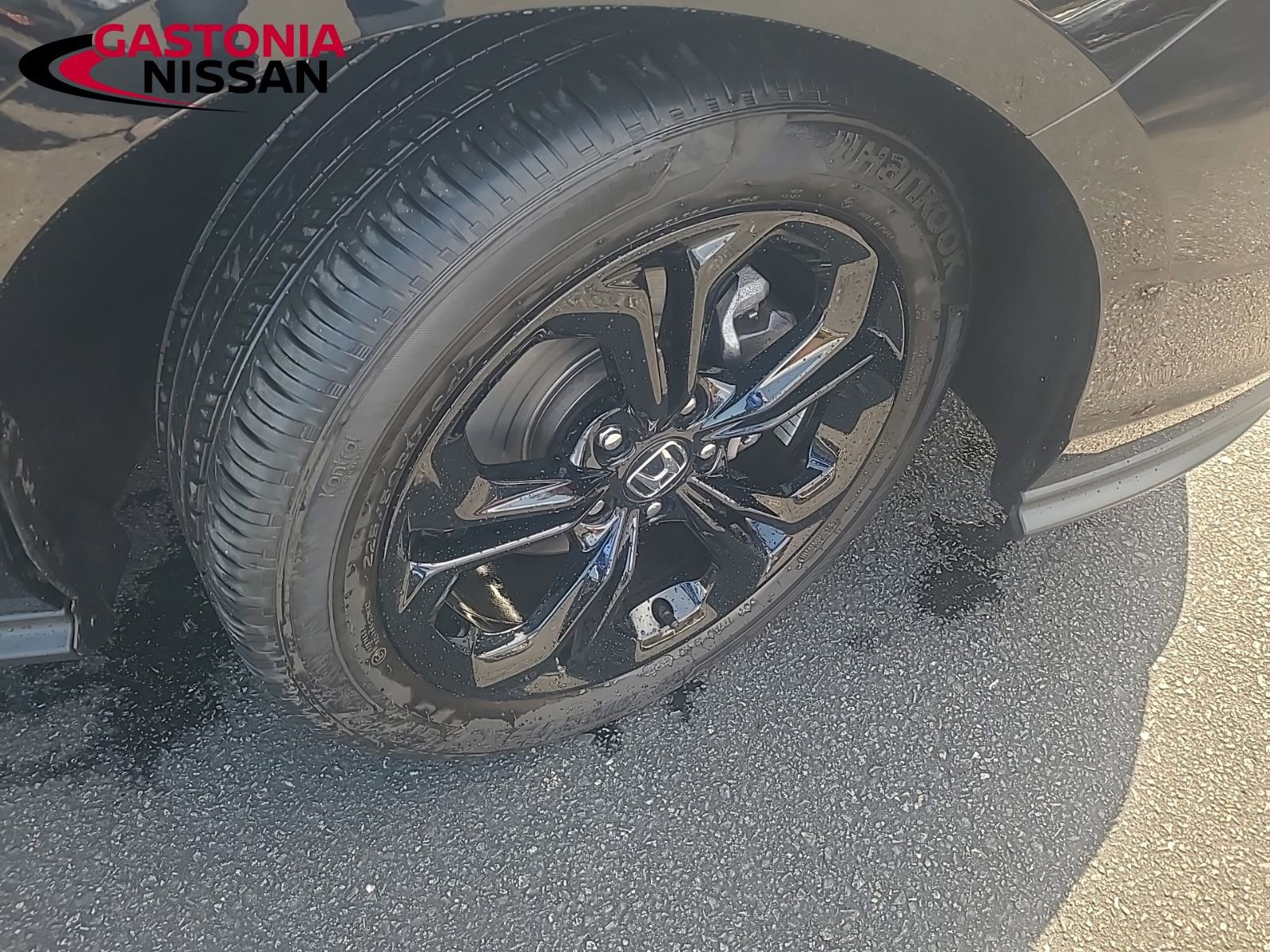 Used 2025 Honda Accord SE image 11