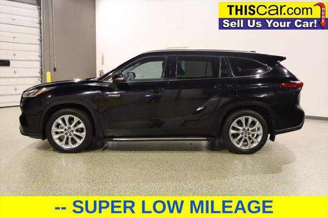 Used 2021 Toyota Highlander Limited image 4