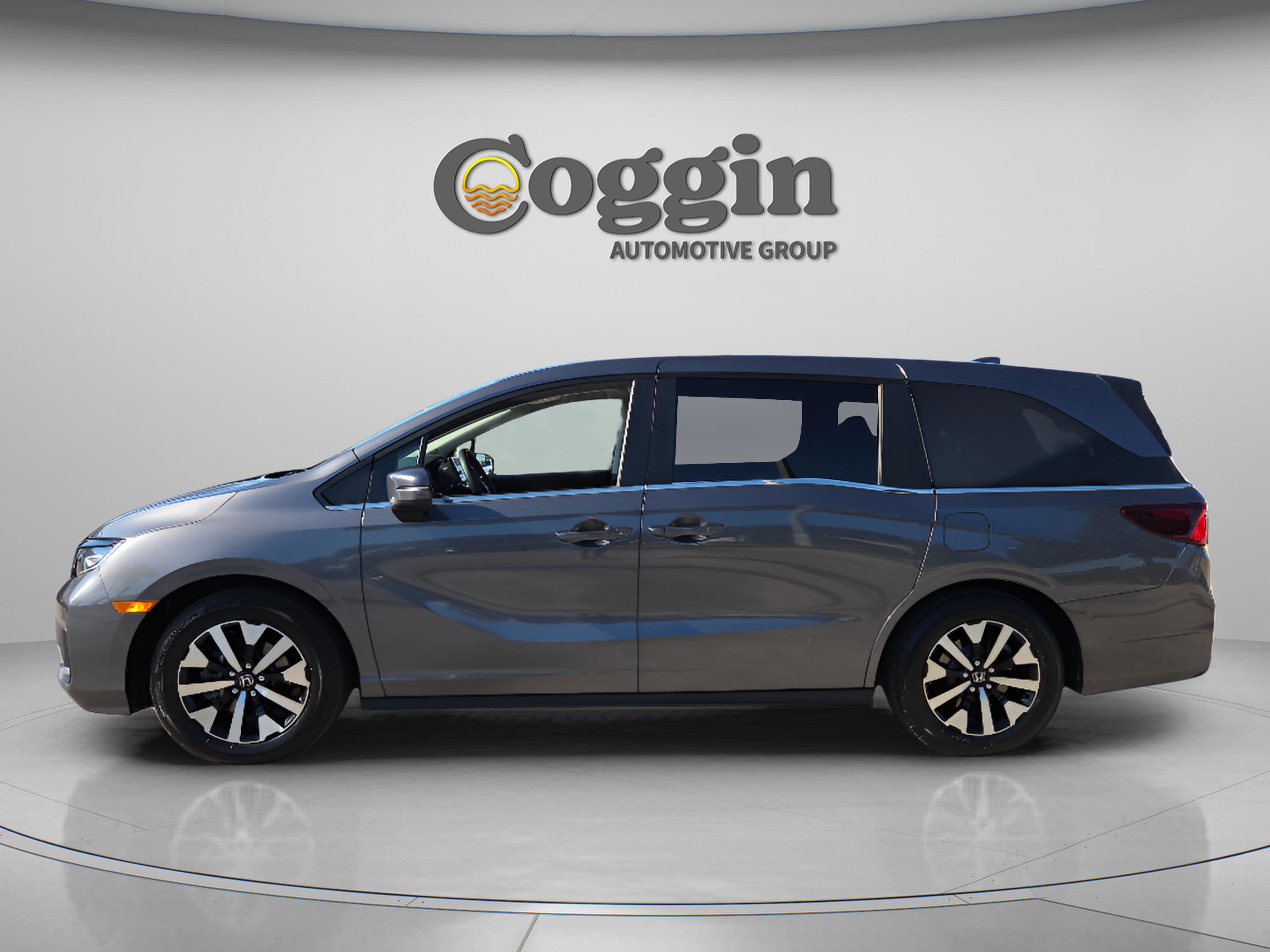 Certified 2025 Honda Odyssey EX-L image 3