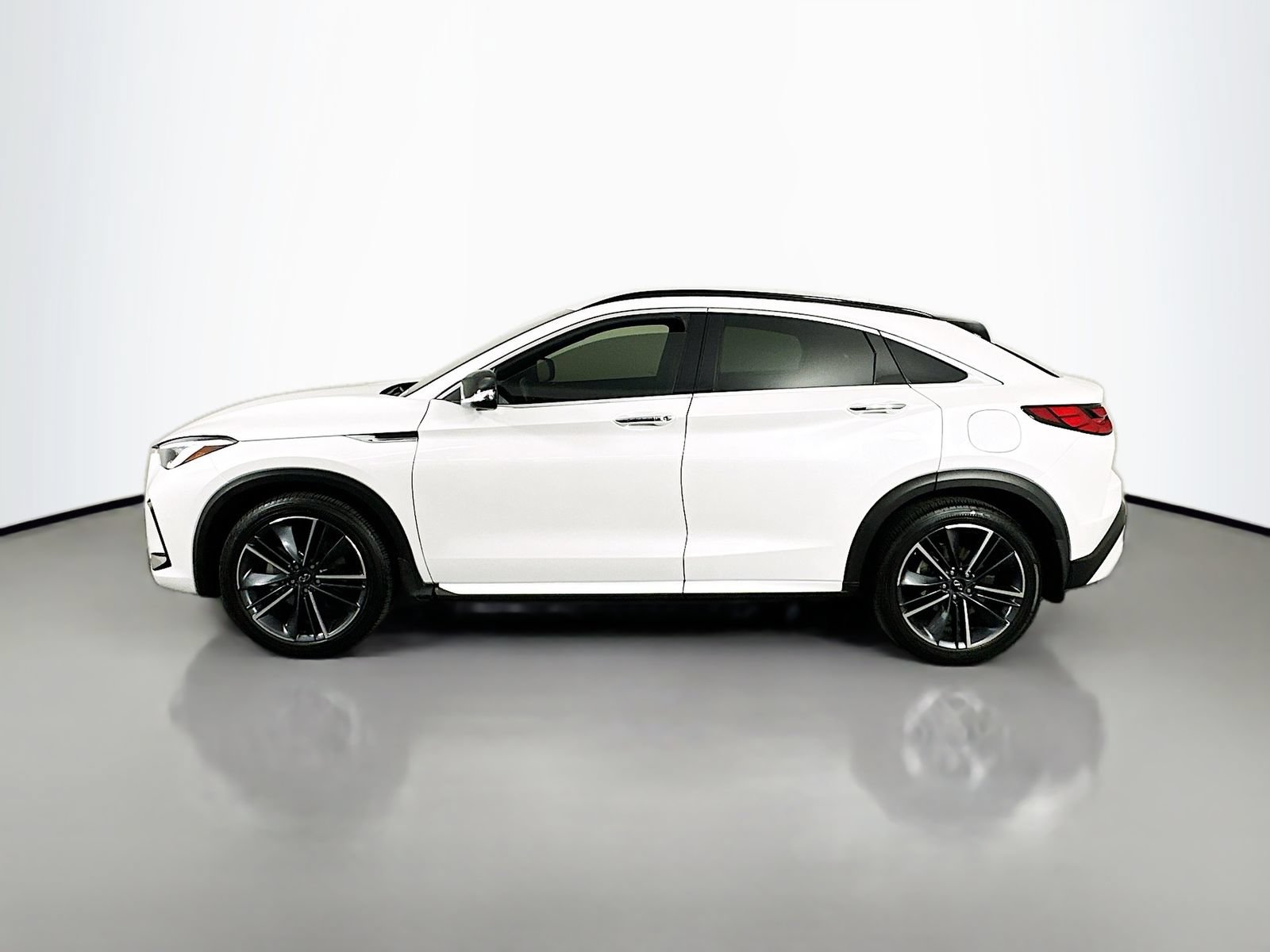 Used 2025 INFINITI QX55 Essential AWD/4WD image 4