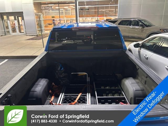 Used 2022 GMC Sierra 1500 AT4 w/ AT4 Preferred Package image 9