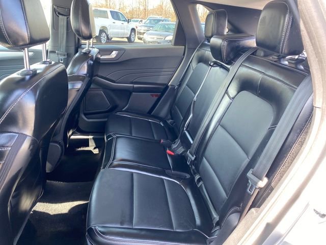 Used 2023 Ford Escape Platinum AWD/4WD image 19