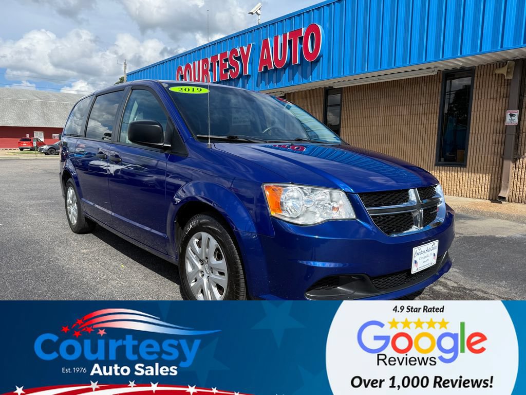 Used 2019 Dodge Grand Caravan SE FWD image 1