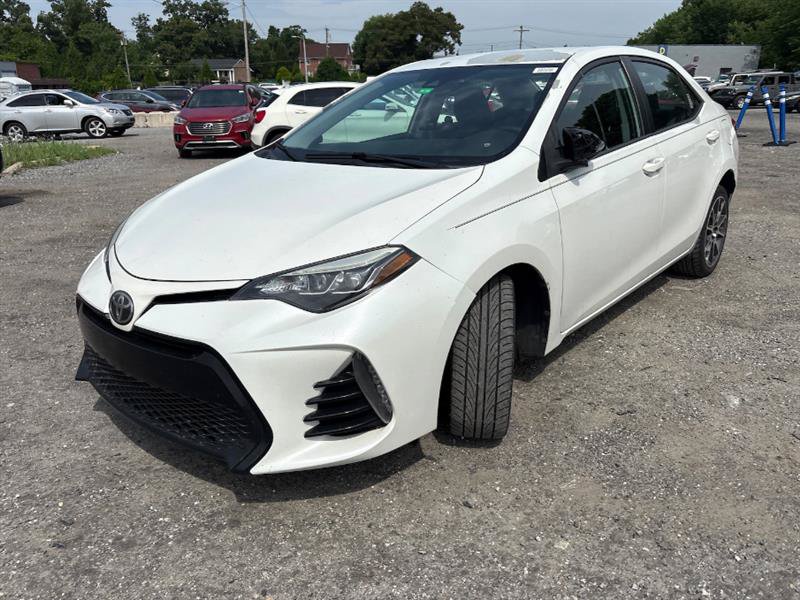 Used 2017 Toyota Corolla SE FWD image 3