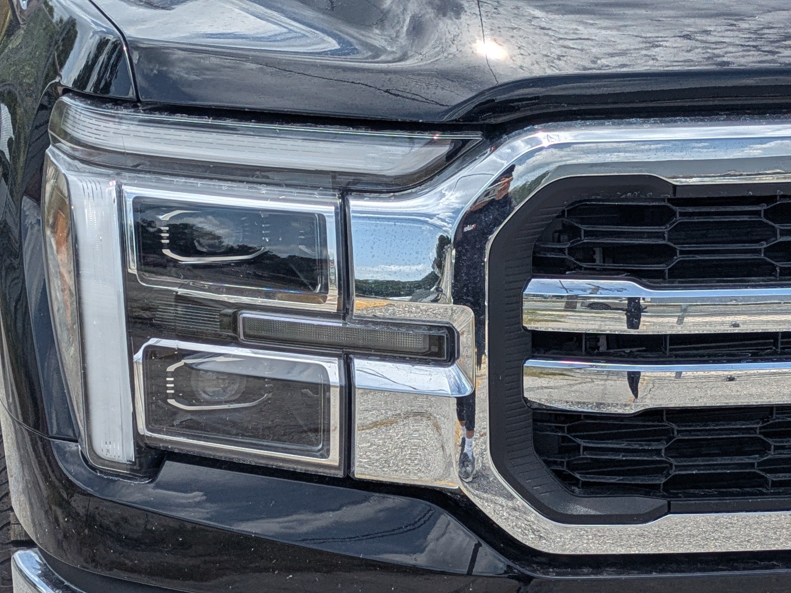 Certified 2025 Ford F150 Lariat w/ Equipment Group 502A High AWD/4WD image 10