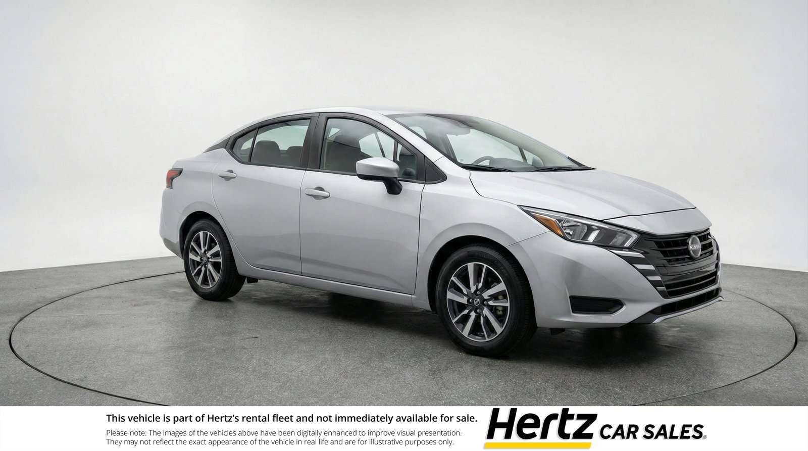 Used 2025 Nissan Versa SV image 1