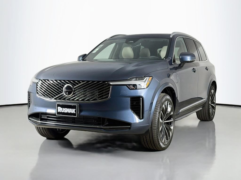 New 2026 Volvo XC90 T8 Ultra w/ Protection Package AWD/4WD image 3