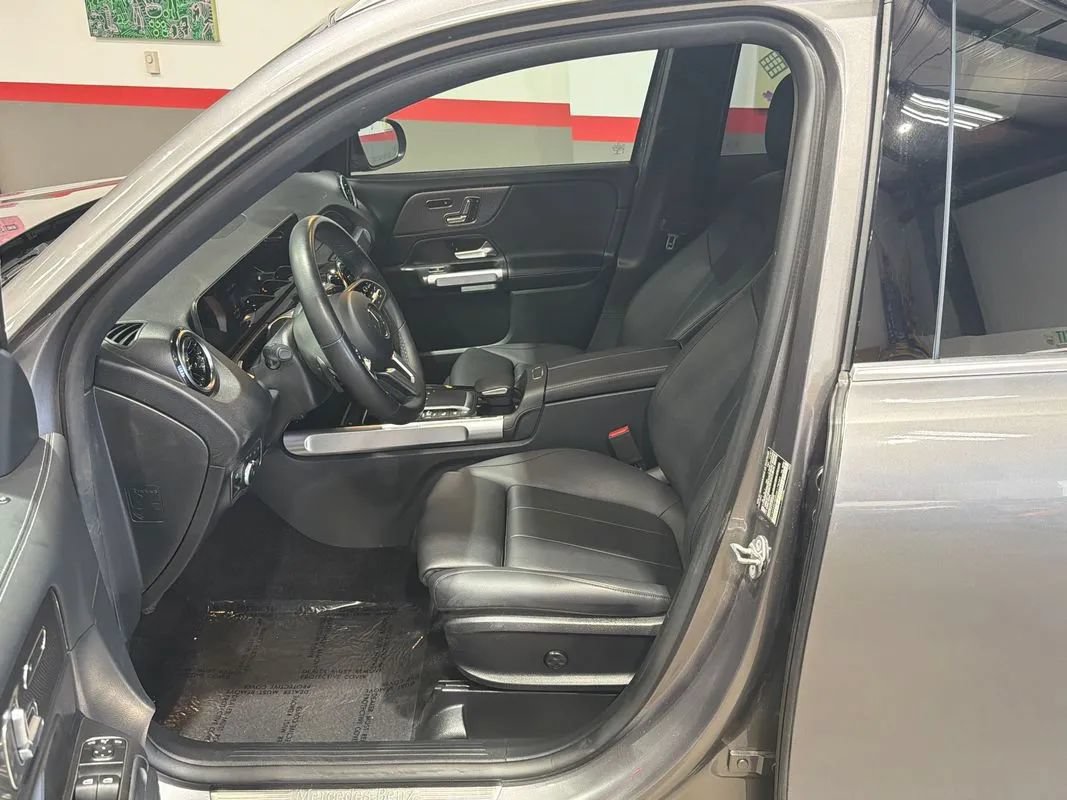 Used 2022 Mercedes-Benz GLB 250 4MATIC image 52