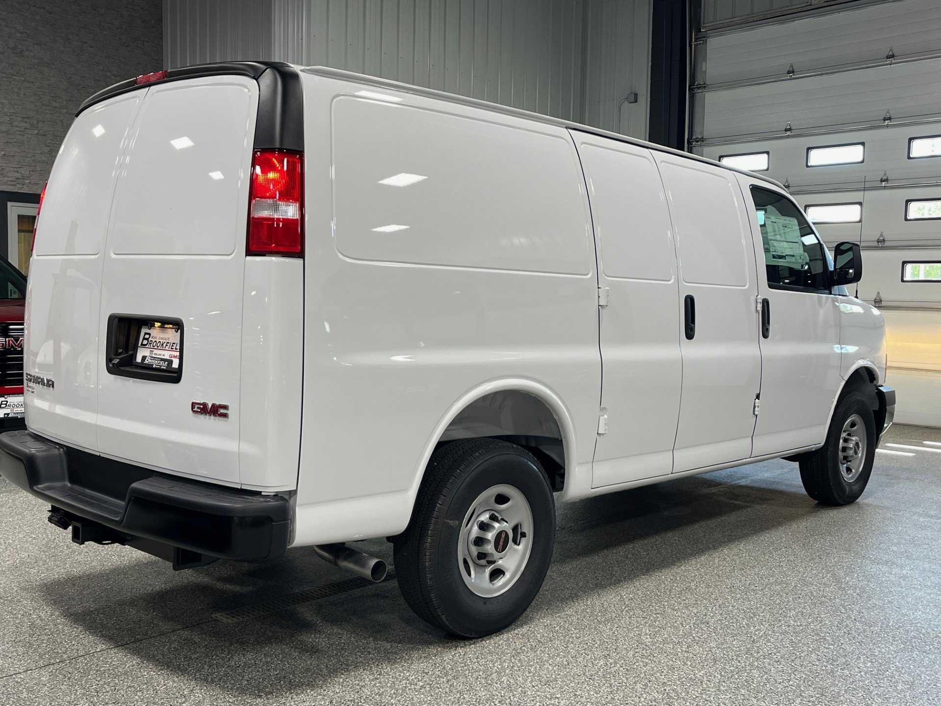 New 2025 GMC Savana 3500 w/ Driver Convenience Package image 3