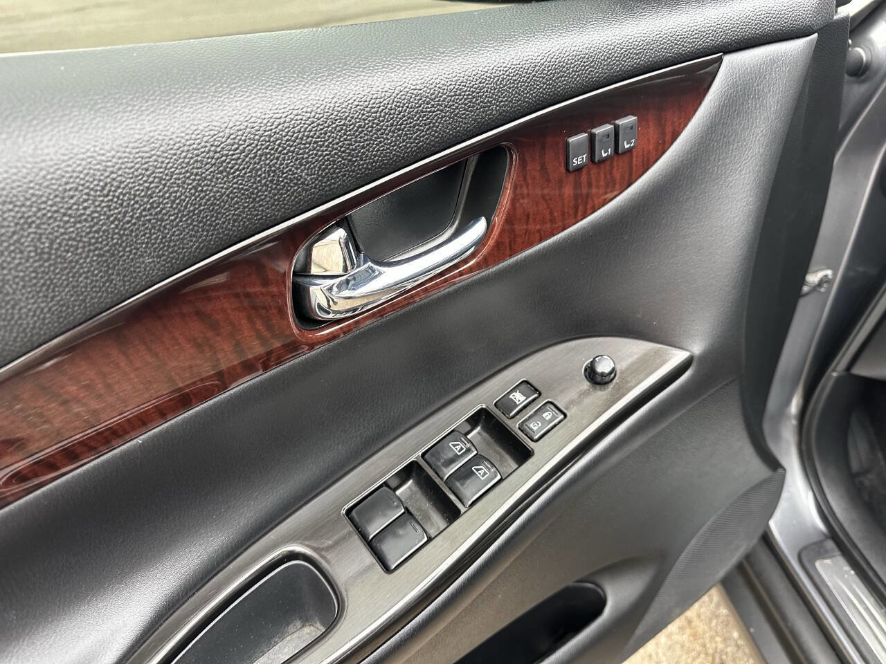 Used 2016 INFINITI QX50 AWD w/ Premium Plus Package image 20