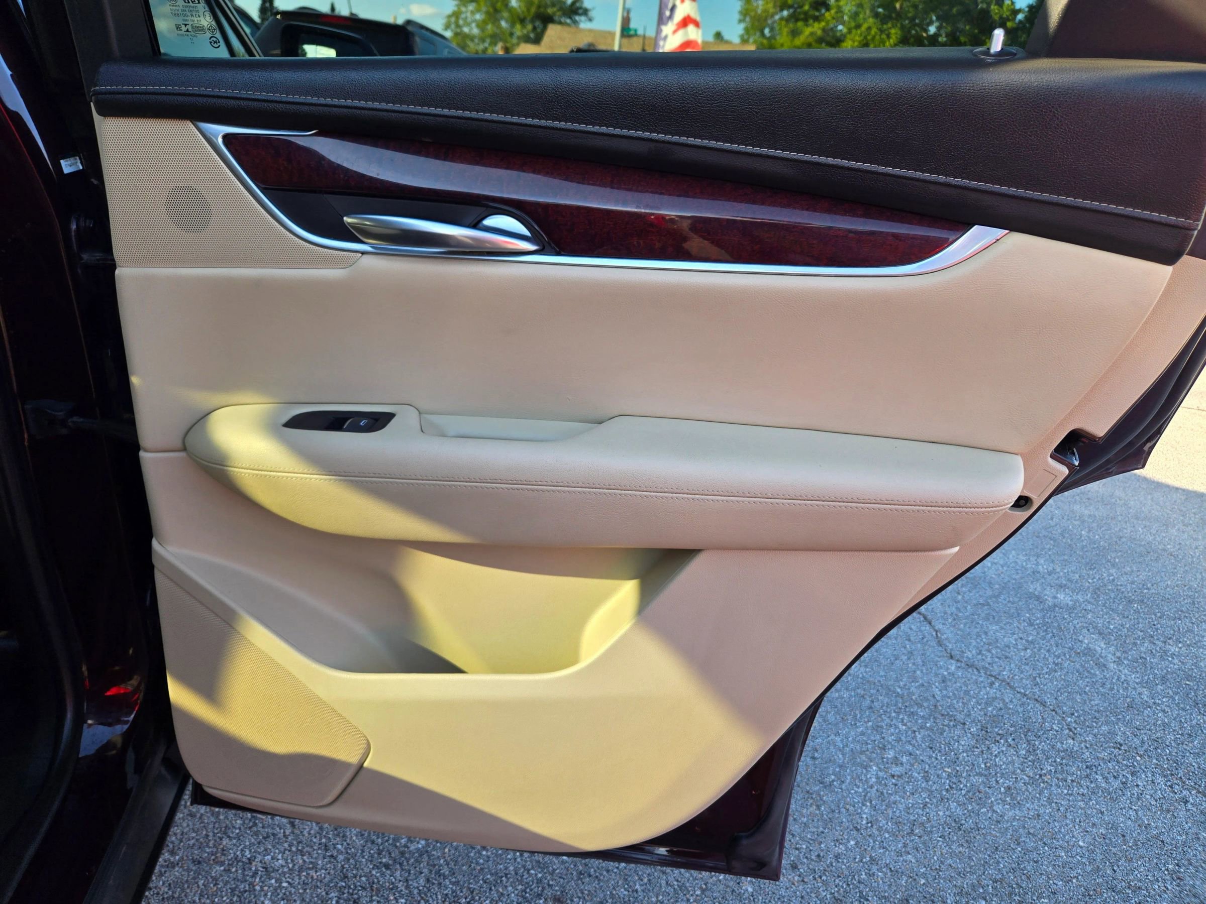 Used 2017 Cadillac XT5 Luxury w/ Driver Awareness Package image 62