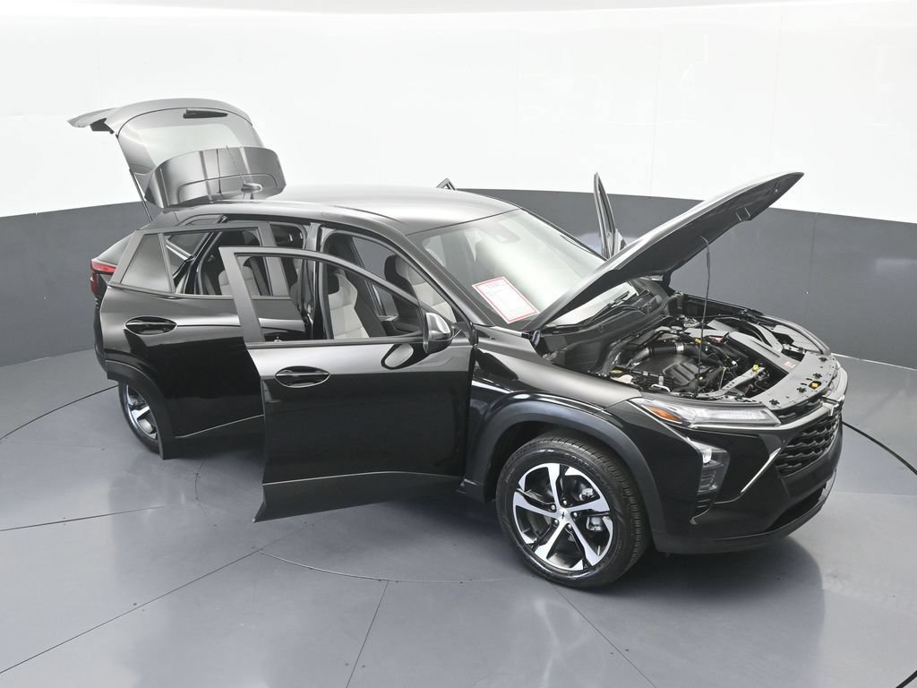 Used 2025 Chevrolet Trax RS w/ Driver Confidence Package FWD image 65