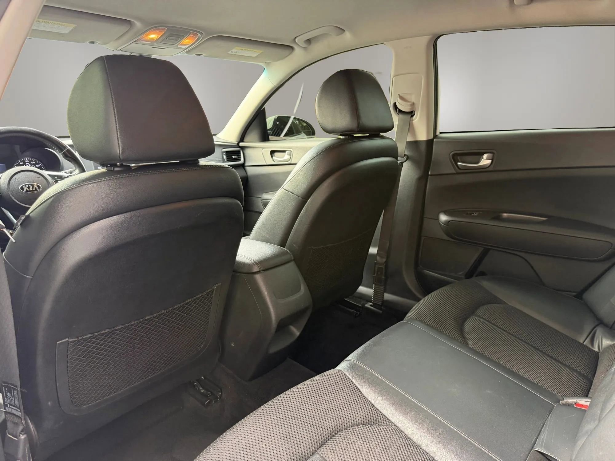 Used 2020 Kia Optima S image 34