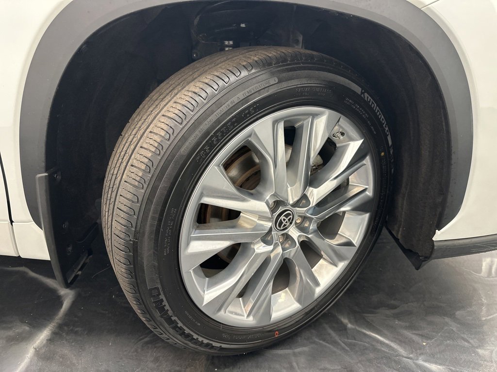 Used 2022 Toyota Highlander Limited image 34