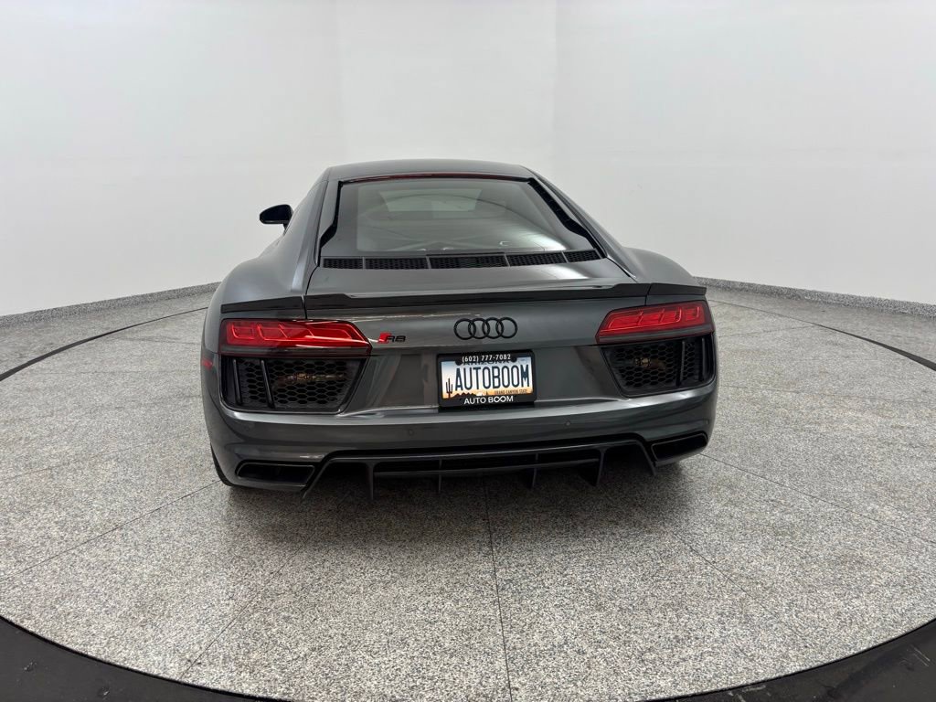Used 2018 Audi R8 V10 w/ Premium Package image 18