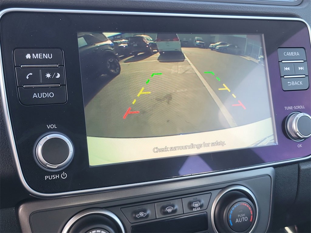 Used 2023 Nissan Leaf S image 10