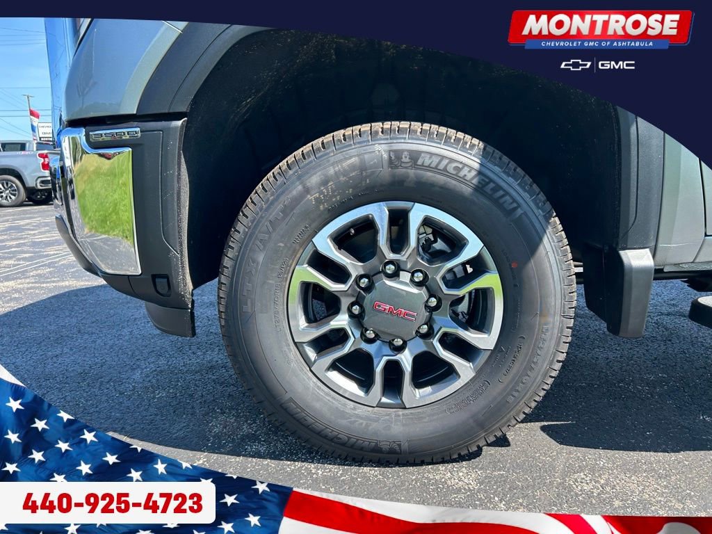 New 2026 GMC Sierra 3500 SLT image 32