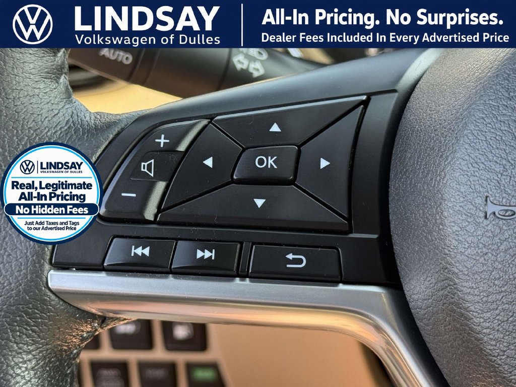 Used 2020 Nissan Rogue SL AWD/4WD image 23
