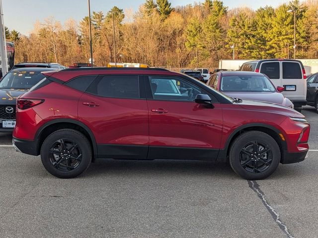 New 2025 Chevrolet Blazer LT w/ Midnight/Sport Edition image 2