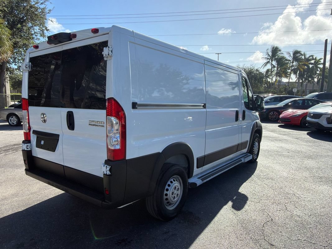 Used 2025 RAM ProMaster 2500 w/ U-Haul Equipment Group FWD image 6