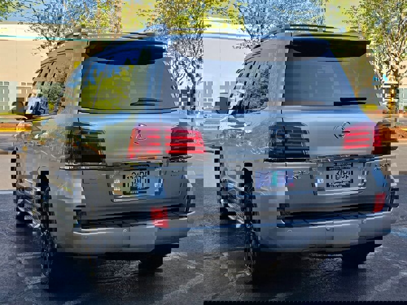 Used 2009 Lexus LX 570 4WD image 7