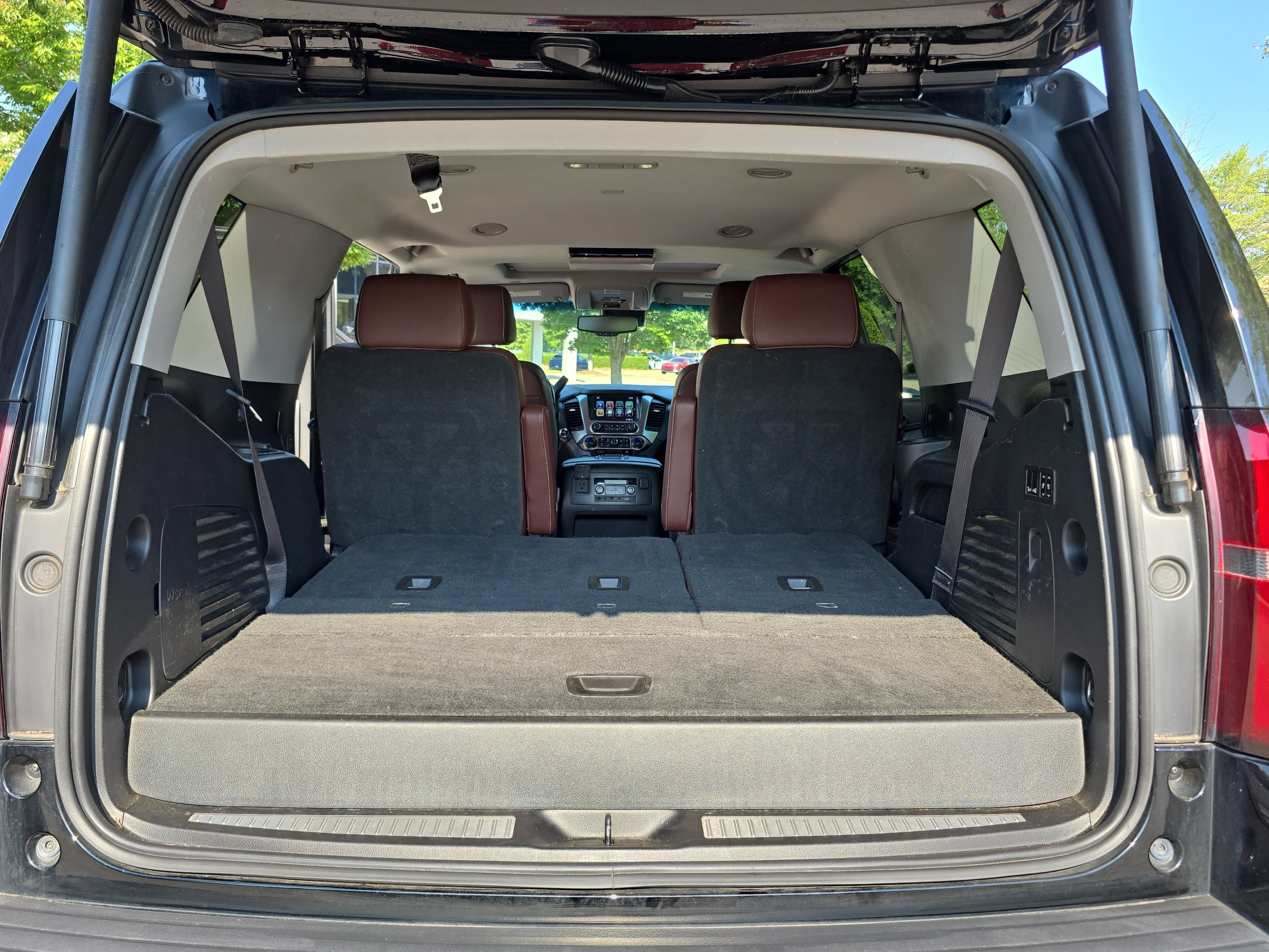Used 2019 Chevrolet Tahoe Premier w/ Premier Plus Edition AWD/4WD image 13
