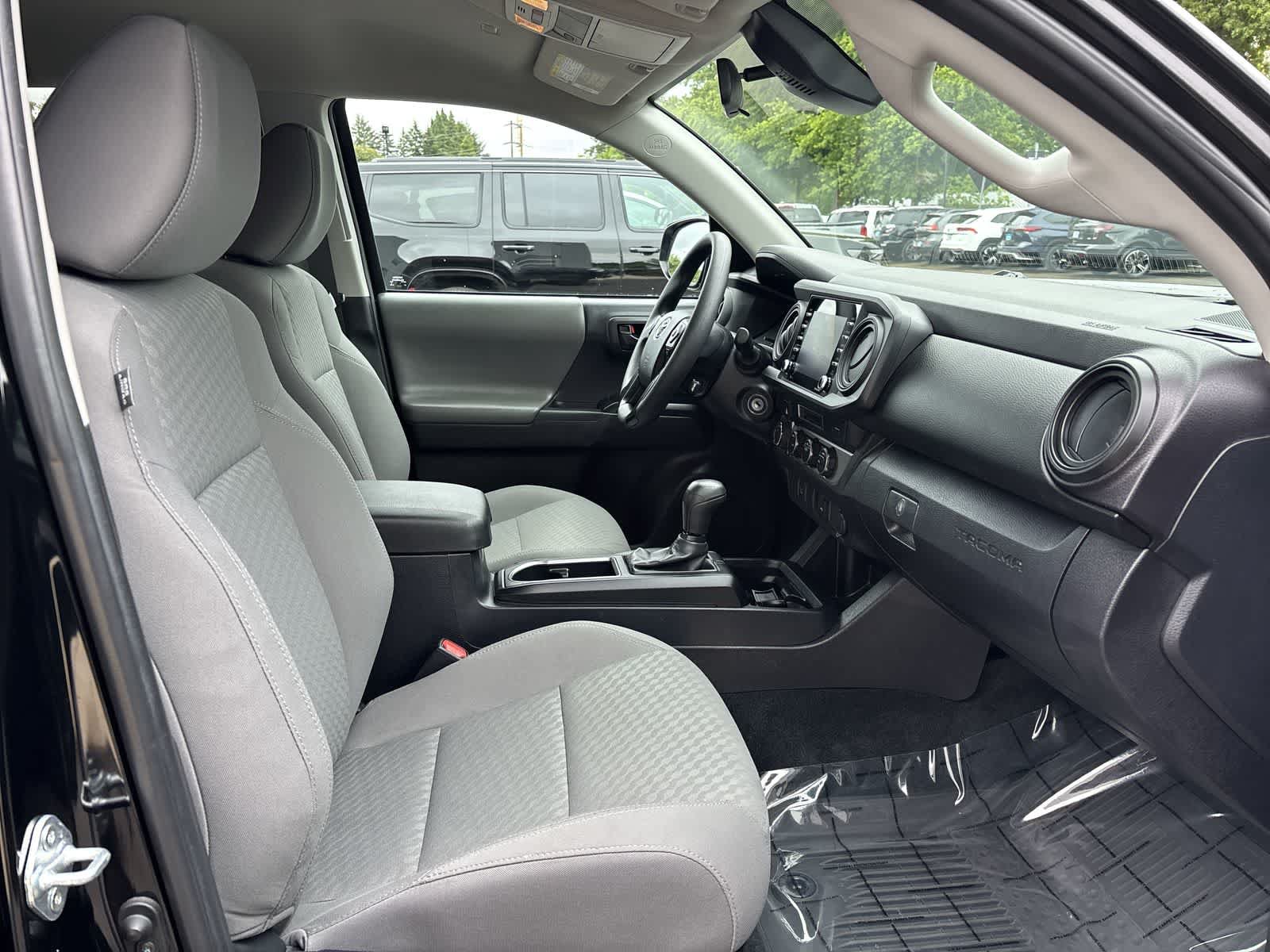 Used 2023 Toyota Tacoma SR AWD/4WD image 5