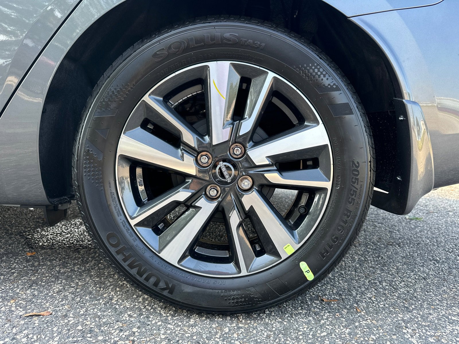 New 2025 Nissan Versa SV w/ Trunk Package image 19