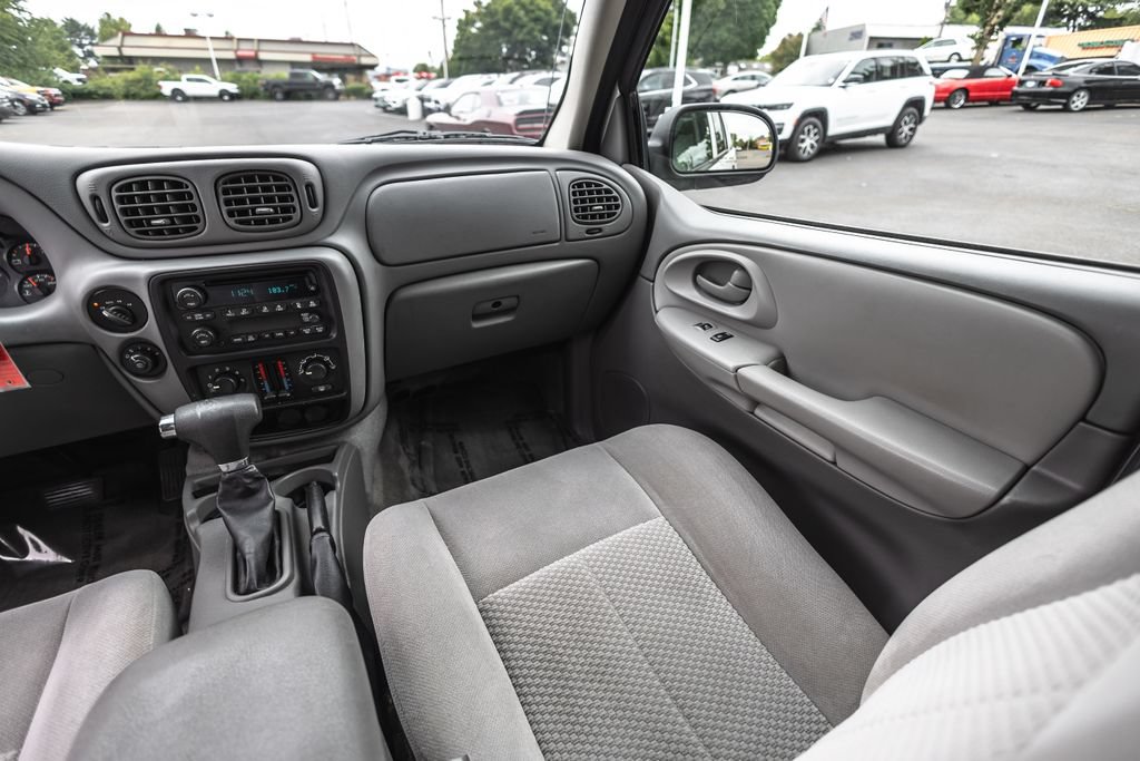 Used 2008 Chevrolet TrailBlazer 4WD image 20