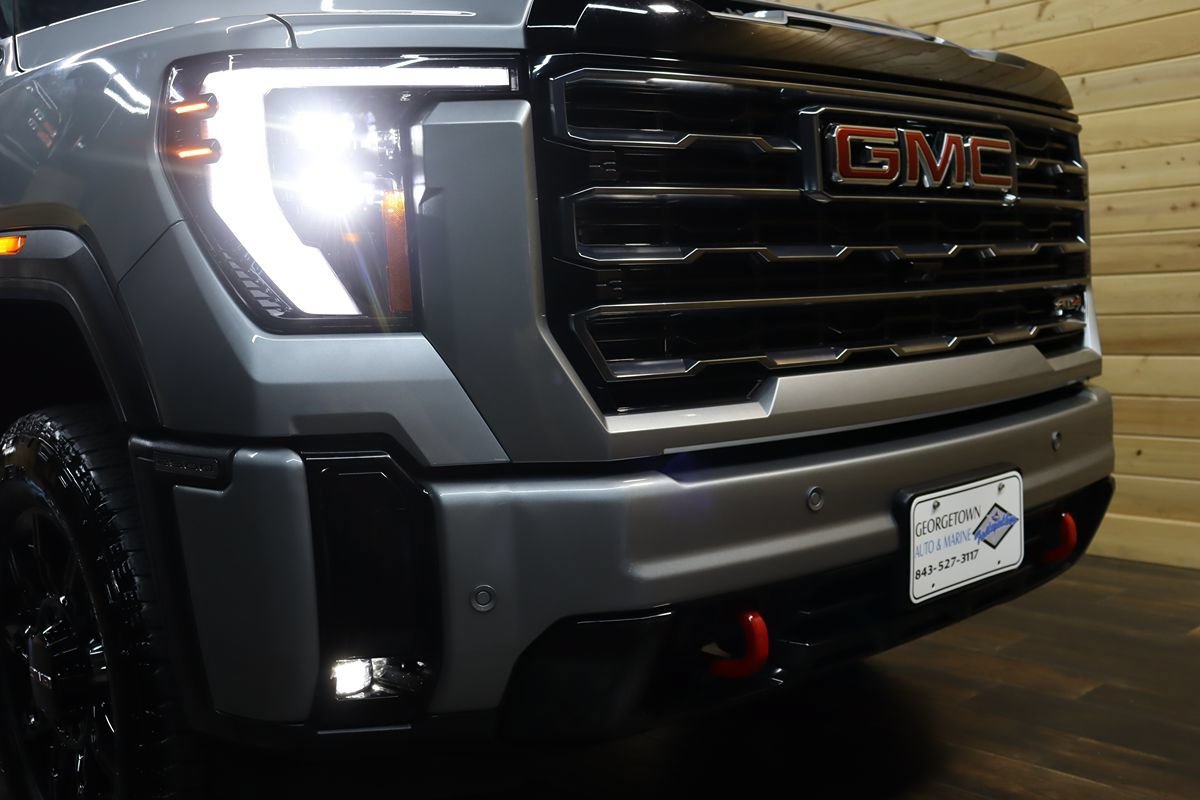 Used 2025 GMC Sierra 2500 AT4 w/ AT4 Preferred Package AWD/4WD image 19
