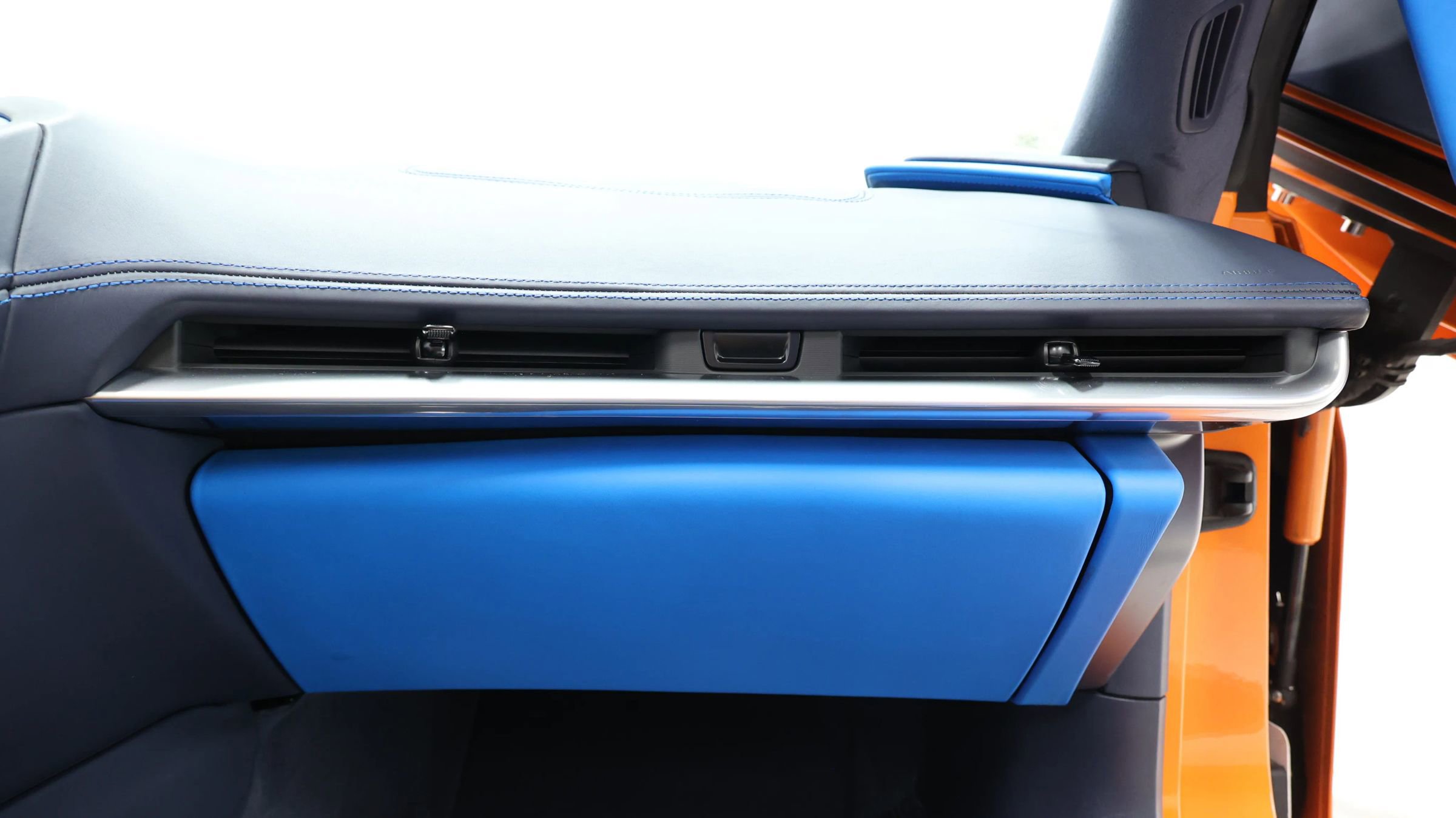 Used 2022 Chevrolet Corvette Stingray Premium Conv w/ Z51 Performance Package image 97