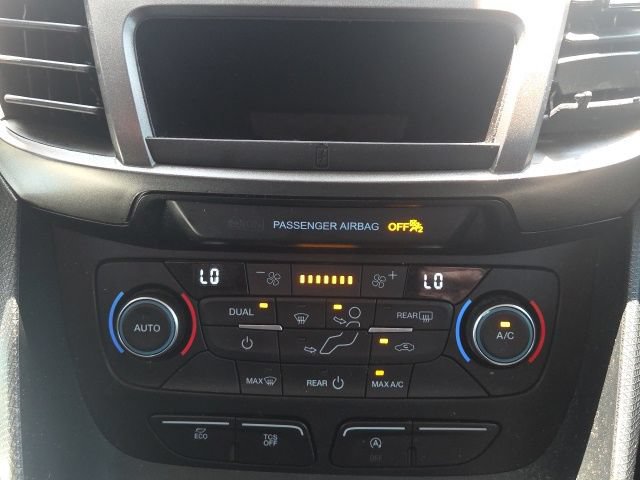 Used 2022 Ford Transit Connect XLT FWD image 32