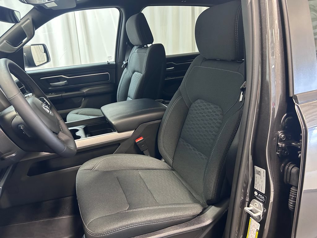 Used 2026 RAM 1500 Big Horn AWD/4WD image 8