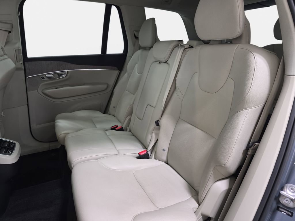 Used 2023 Volvo XC90 B6 Plus w/ Protection Package image 13