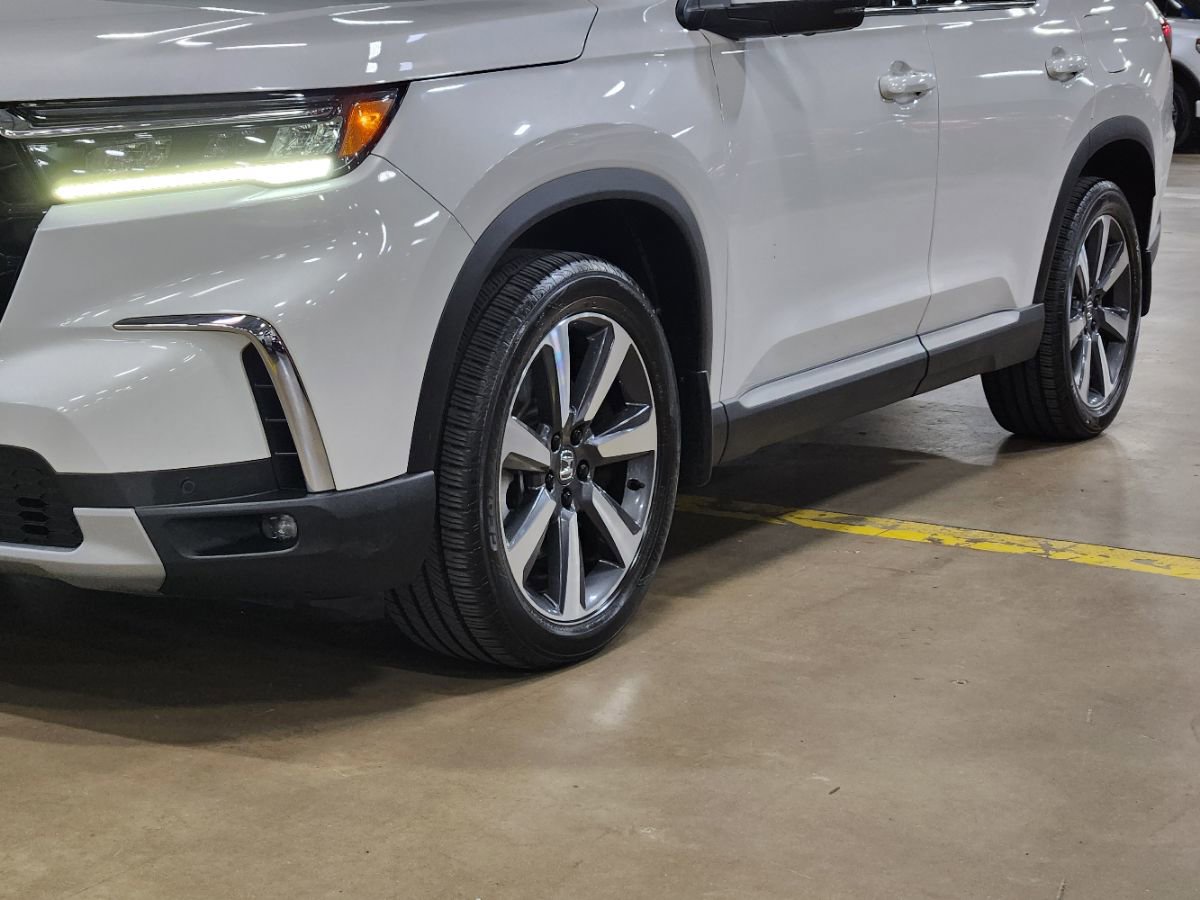 Used 2023 Honda Pilot Elite image 17
