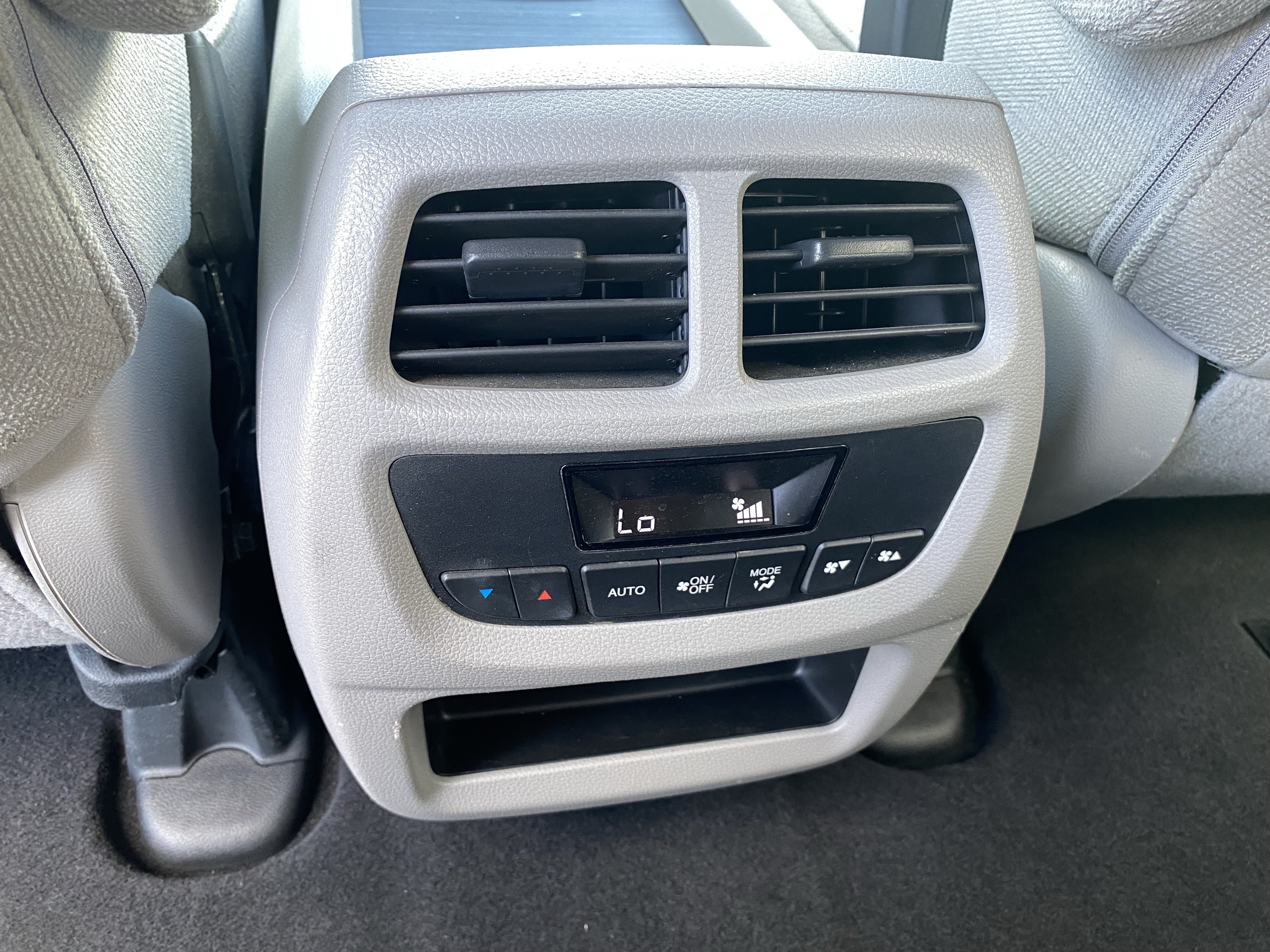 Used 2018 Honda Pilot EX image 16