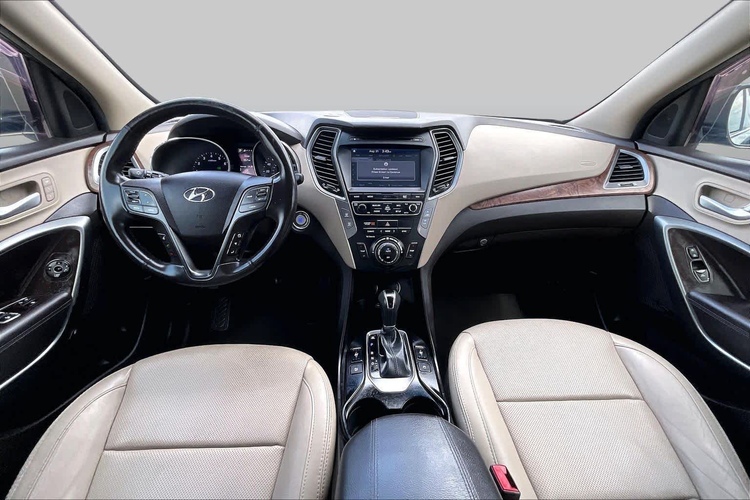 Used 2018 Hyundai Santa Fe Sport w/ 2.4L Tech Package 04 FWD image 15
