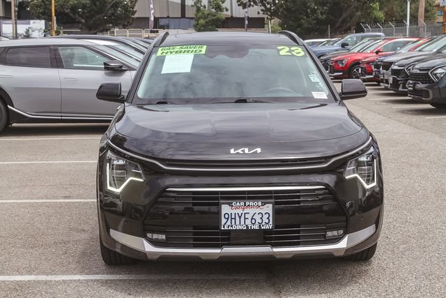 Used 2023 Kia Niro SX Touring FWD image 3