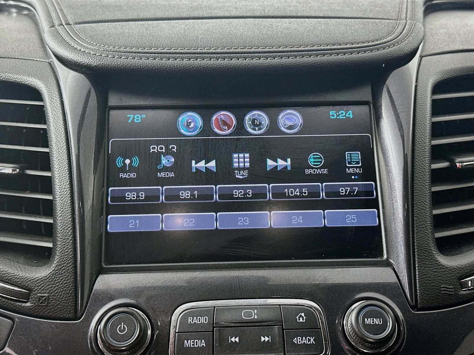 Used 2018 Chevrolet Impala Premier FWD image 15
