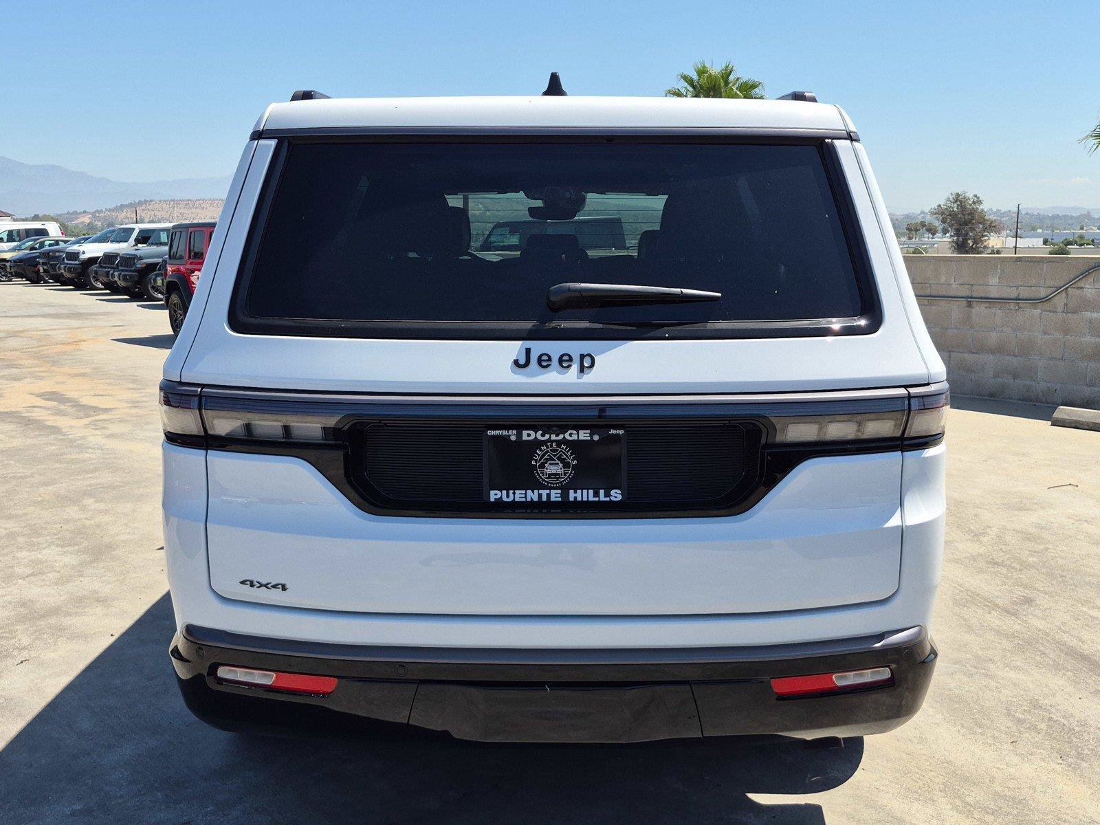 New 2026 Jeep Grand Wagoneer Limited AWD/4WD image 5