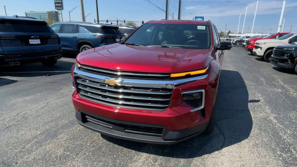 New 2026 Chevrolet Traverse LT w/ Driver Confidence Package AWD/4WD image 5